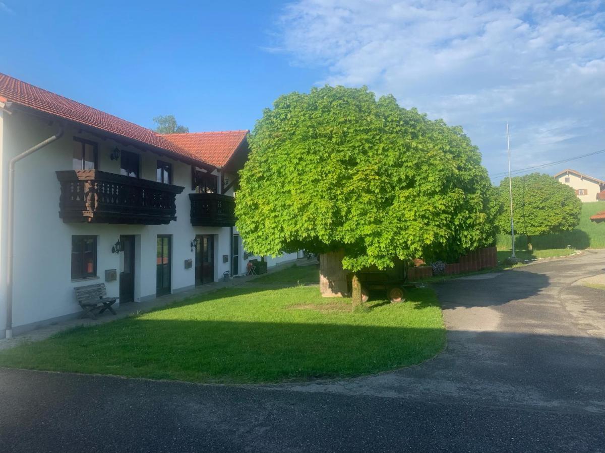 Ferienwohnung Am Ponyhof Altotting Bagian luar foto