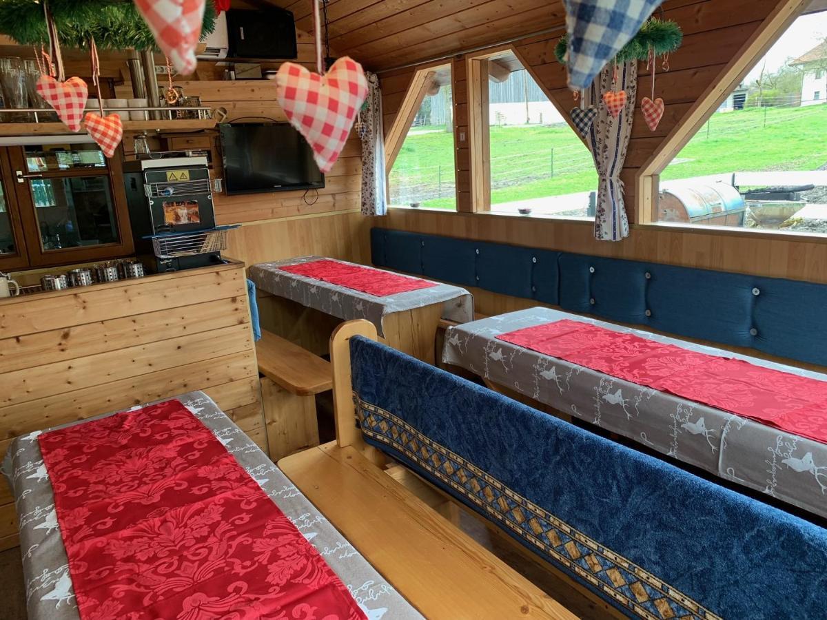Ferienwohnung Am Ponyhof Altotting Bagian luar foto